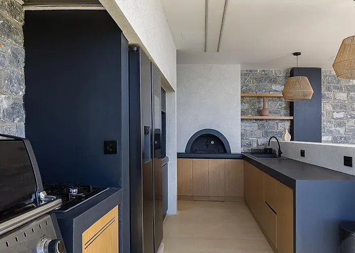 Etheria Elli Villa, Retreat To Ethereal Luxury And Wellness By Etouri Вилла Ханья