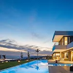Etheria Elli Villa, Retreat To Ethereal Luxury And Wellness By Etouri ヴィラ