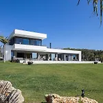 Etheria Elli Villa, Retreat To Ethereal Luxury And Wellness By Etouri ヴィラ ハニア