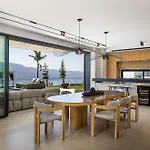 Etheria Elli Villa, Retreat To Ethereal Luxury And Wellness By Etouri ヴィラ ハニア
