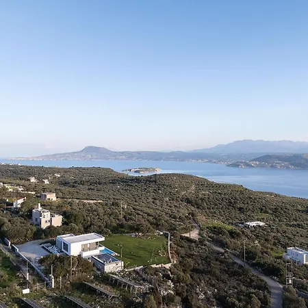 Villa Etheria Elli Villa, Retreat To Ethereal Luxury And Wellness By Etouri Hriszí Aktí Haniá